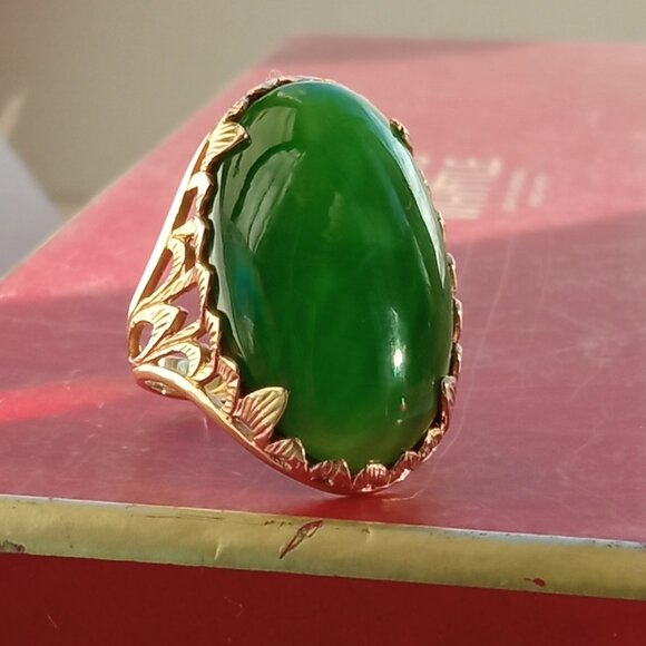 14K Solid Gold Large Cat's Eye Jade Ring - Custom Design, Natural Jade - Picture 4 of 7